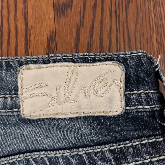 Silver Lola Distressed Dark Blue Distressed Straight Jeans Size: 26X33 - Picture 8 of 8